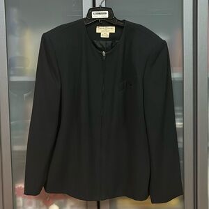 Rena Rowan Black Zip Up Blazer
